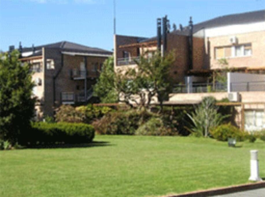 Departamento En Barrio Privado Complejo Mercedes Pilar (Buenos Aires)